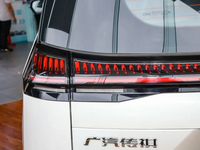 GAC MOTOR E8 PHEV  | More Versions Available（Used）