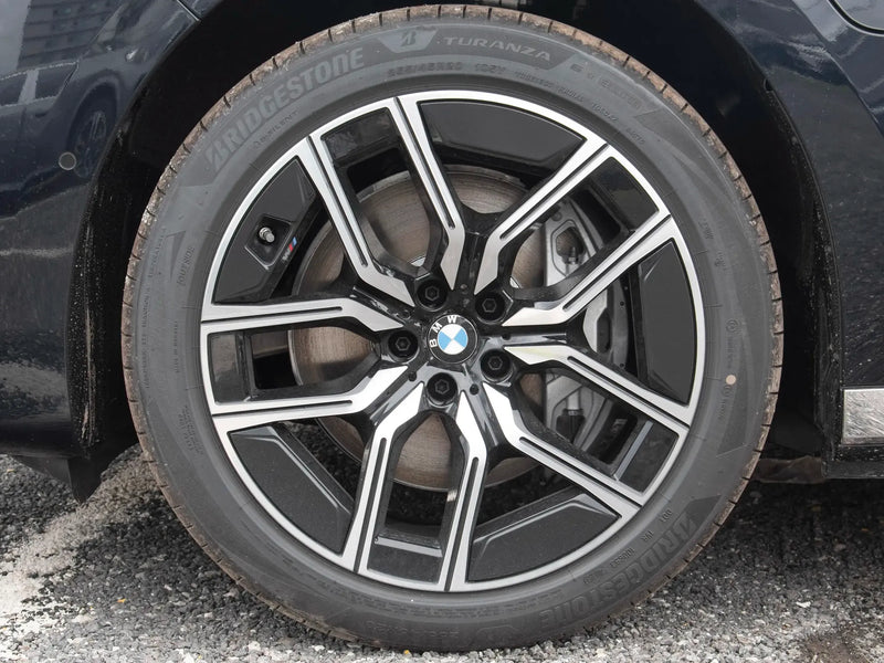 BMW  i7  | More Versions Available（Used）