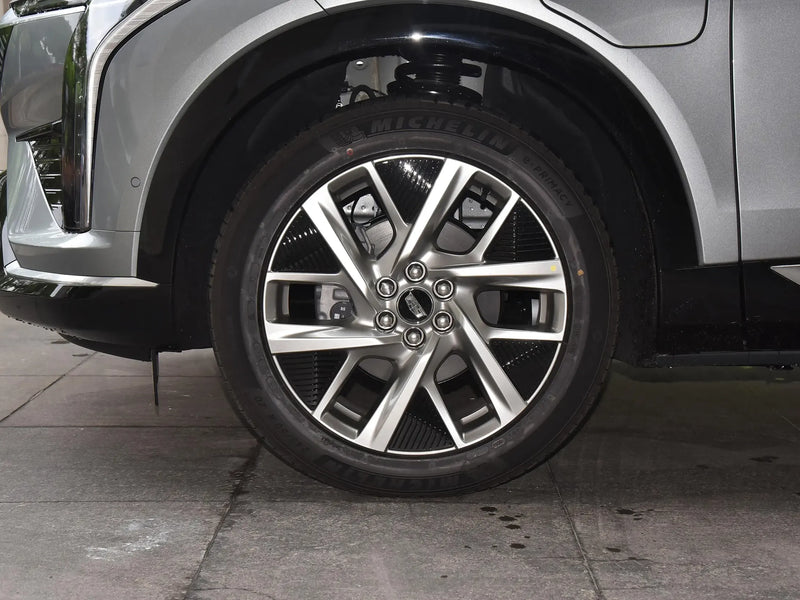 CADILLAC IQ AOGE | More Versions Available（Used）