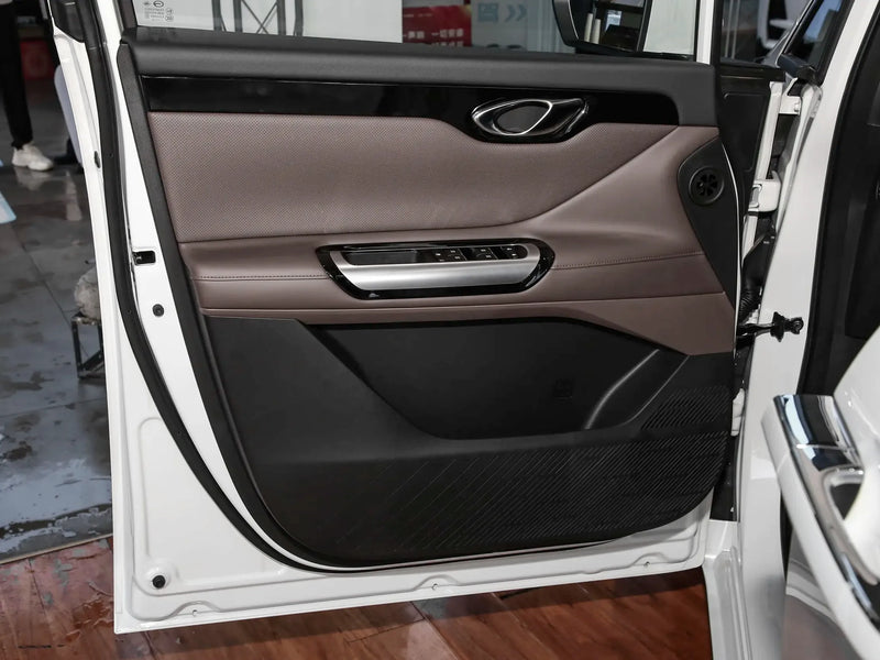 GAC MOTOR E8 PHEV  | More Versions Available（Used）