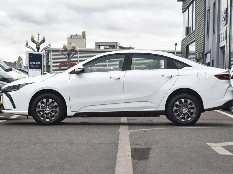 GEELY GEOMETRY G6  | More Versions Available（Used）