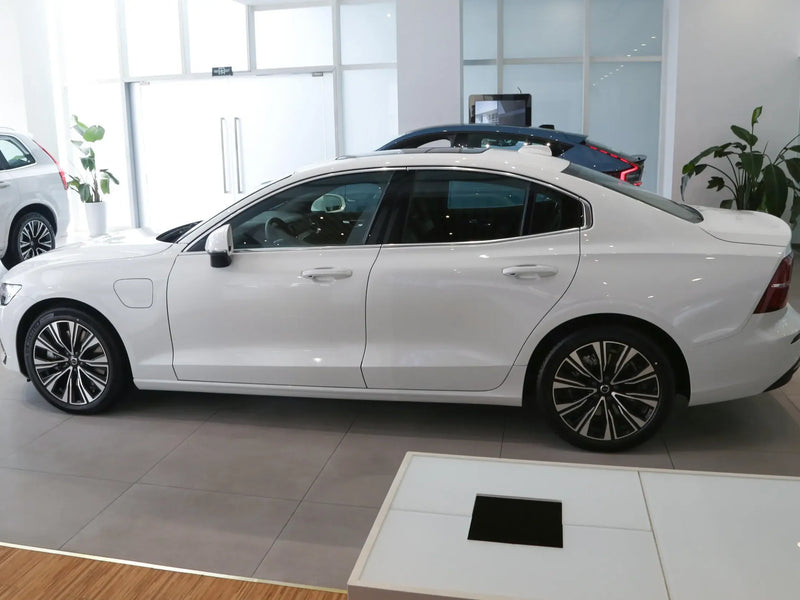 VOLVO S60 PHEV | More Versions Available（Used）