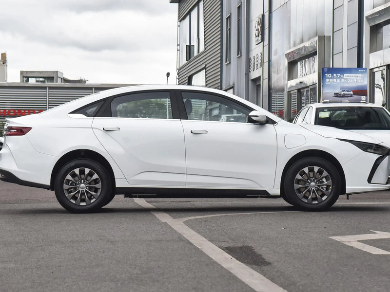 GEELY GEOMETRY G6  | More Versions Available（Used）