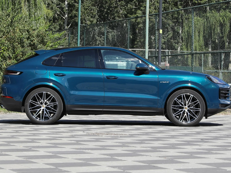 PORSCHE Cayenne Coupé E-Hybrid  | More Versions Available（Used）